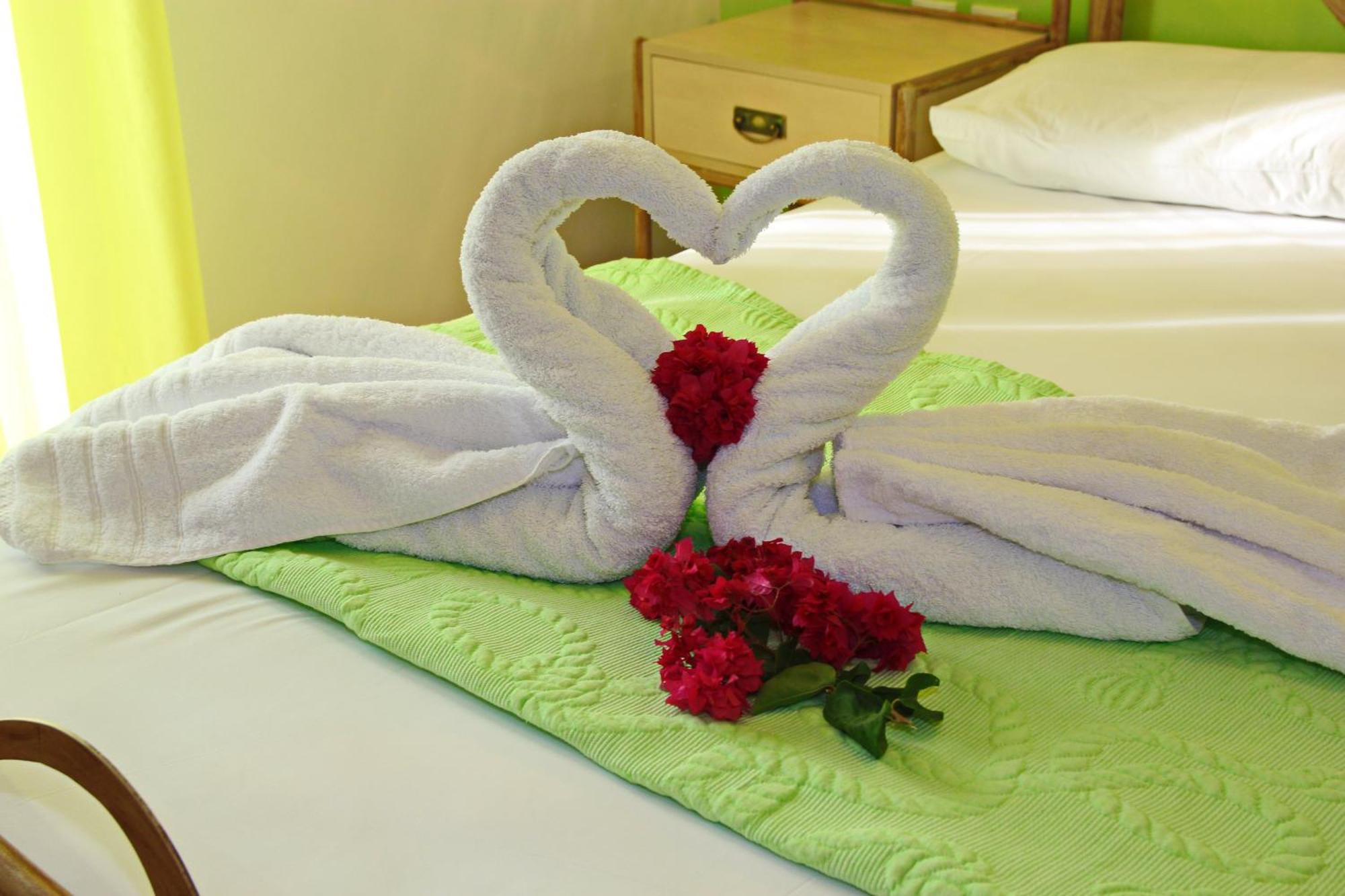 אלפוניסוס Coralli Rooms & Restaurant מראה חיצוני תמונה