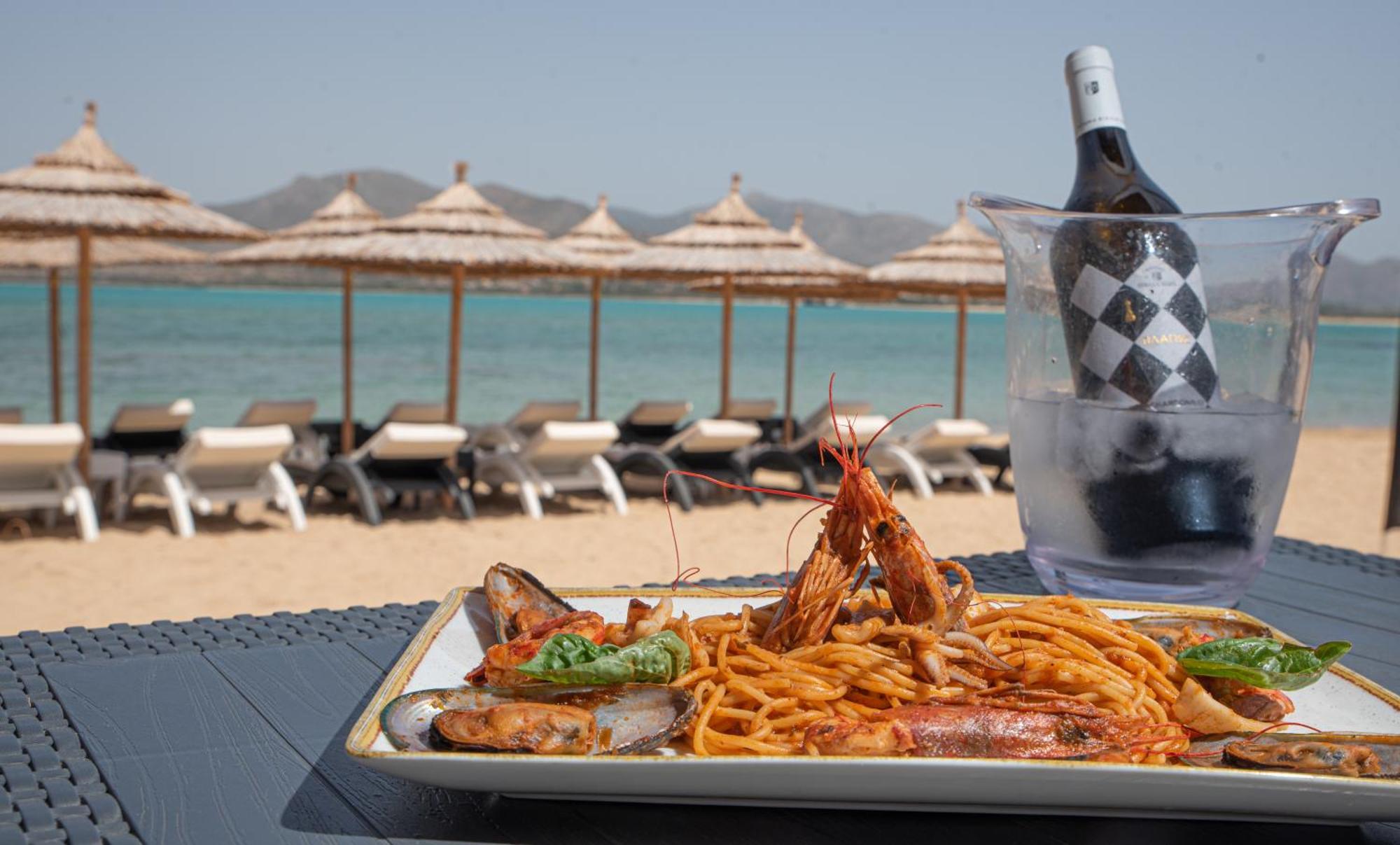 אלפוניסוס Coralli Rooms & Restaurant מראה חיצוני תמונה