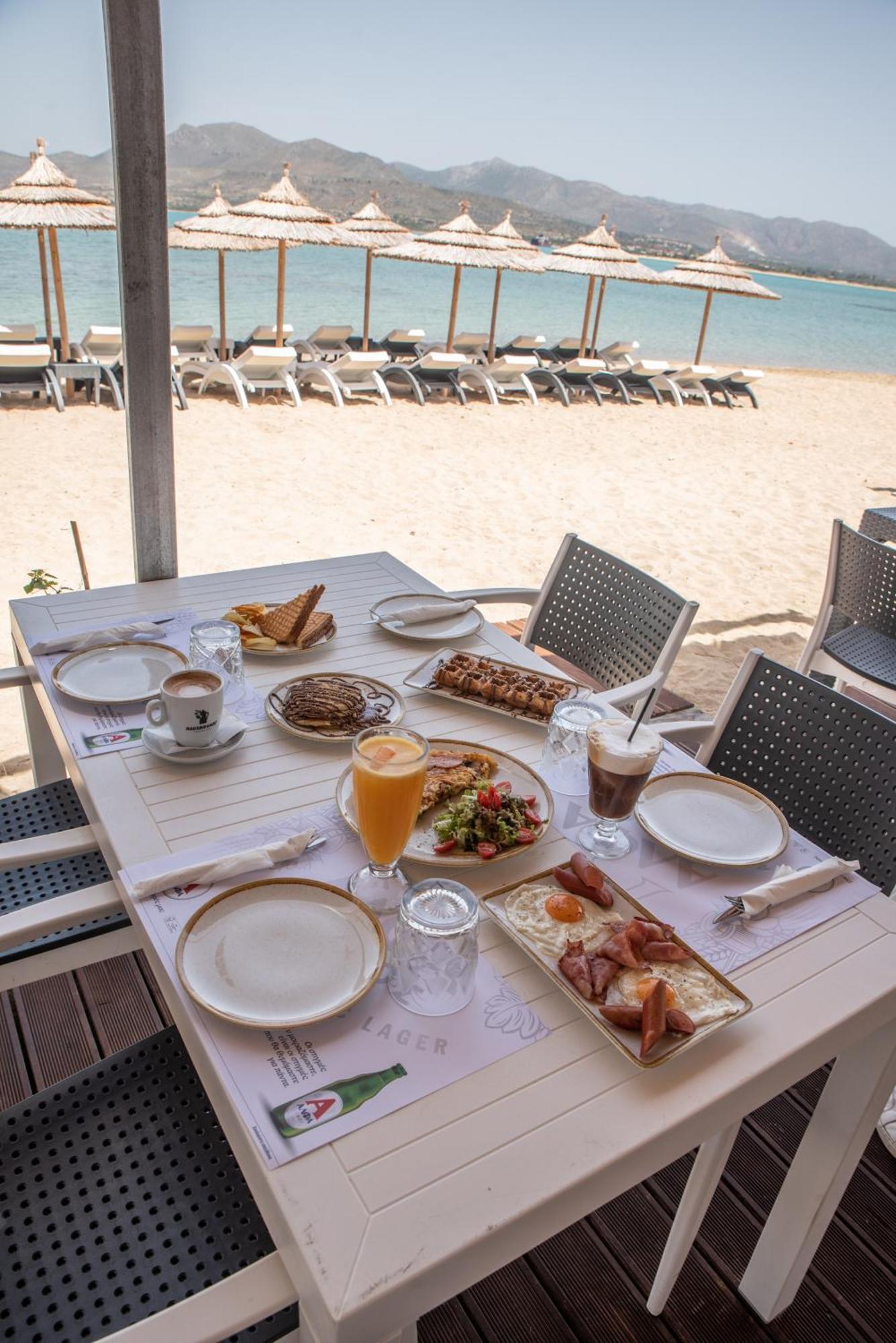 אלפוניסוס Coralli Rooms & Restaurant מראה חיצוני תמונה