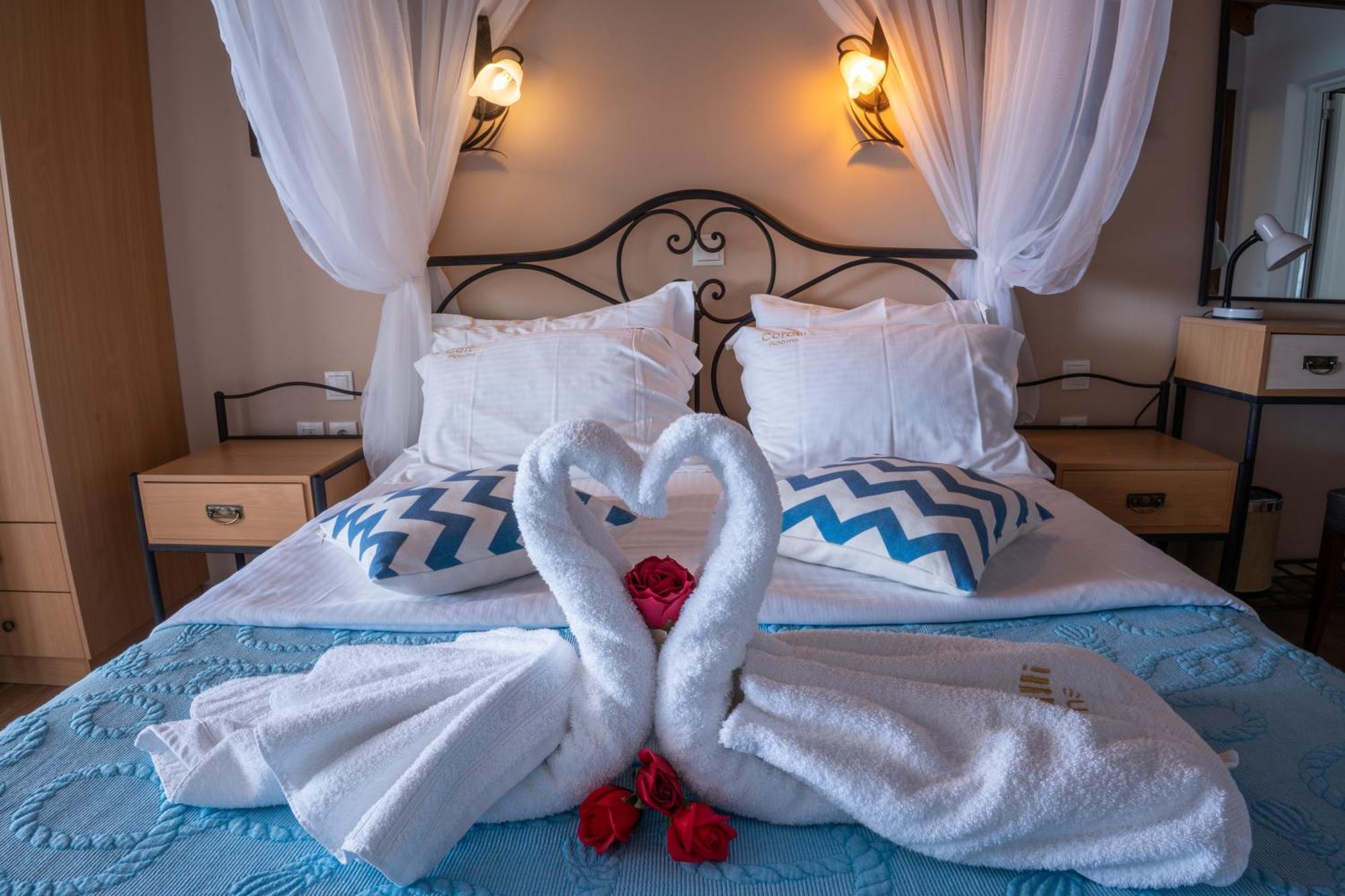 אלפוניסוס Coralli Rooms & Restaurant מראה חיצוני תמונה