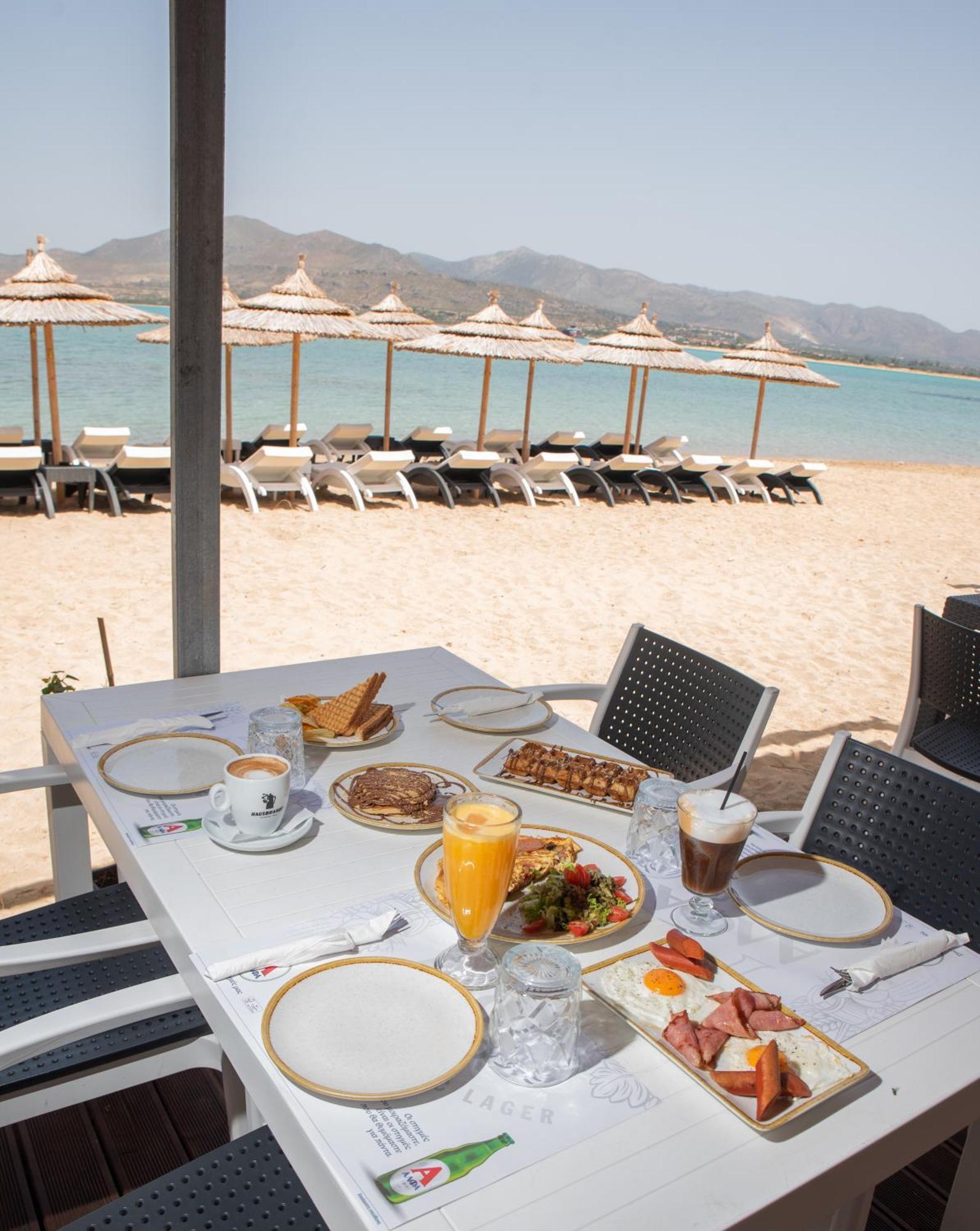אלפוניסוס Coralli Rooms & Restaurant מראה חיצוני תמונה